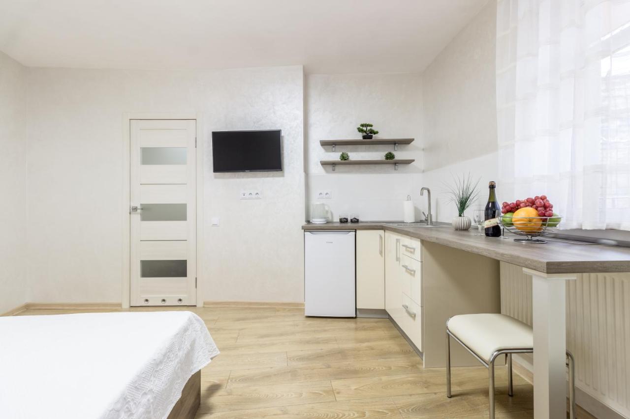 City Center Vip Studio Apartment Liov Exterior foto