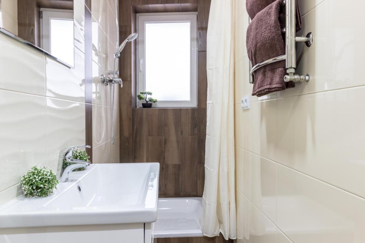 City Center Vip Studio Apartment Liov Exterior foto